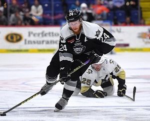 Image post by @readingroyals on Instagram