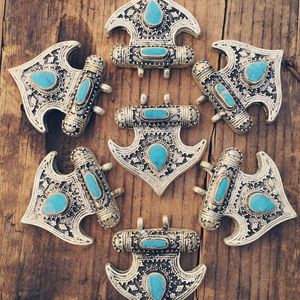 Image post by @ropethemoon on Instagram