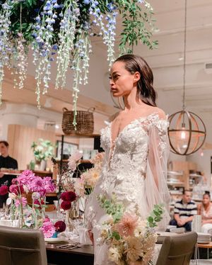 Image post by @theknot on Instagram