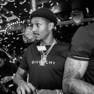 Image post by @louwillville on Instagram