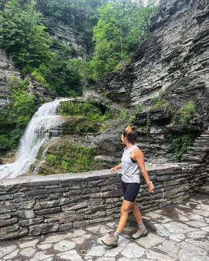 Image post by @emmalovewell on Instagram