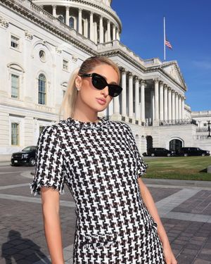 Image post by @parishilton on Instagram