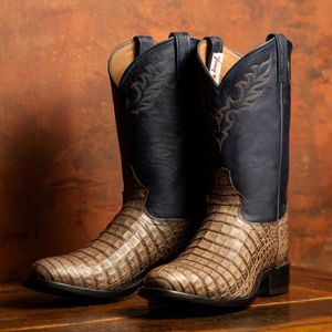 Image post by @tonylamaboots on Instagram