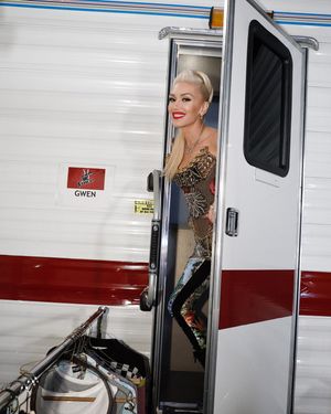 Image post by @gwenstefani on Instagram