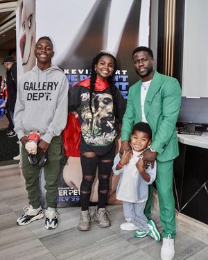 Image post by @kevinhart4real on Instagram