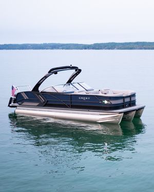 Image post by @crestpontoonboats on Instagram