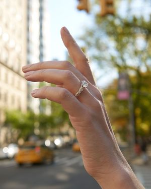 Image post by @helzbergdiamonds on Instagram