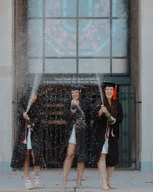 Image post by @clairekomarekphotography on Instagram