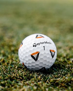 Image post by @taylormade_golf_japan on Instagram