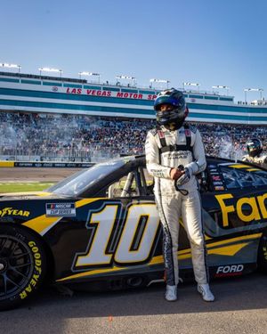 Image post by @noahgragson on Instagram