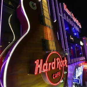 Image post by @wiselasvegas on Instagram