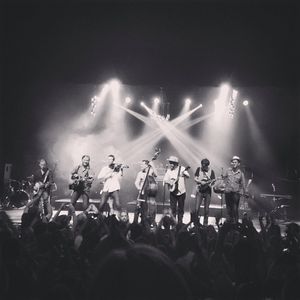 Image post by @thewarfield on Instagram