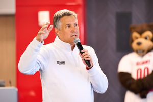 Image post by @GoBelmontBruins on Twitter