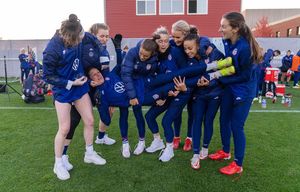 Image post by @carlilloyd on Instagram