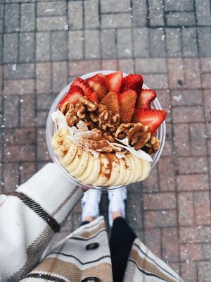 Image post by @playabowls on Instagram