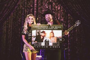 Image post by @leebrice on Instagram