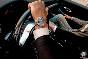 Image post by @watchanish on Instagram