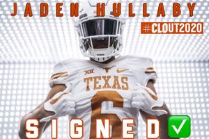 Image post by @texasfootballnation on Instagram