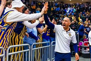 Image post by @marquetteu on Instagram