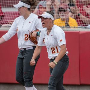 Image post by @iowastatesoftball on Instagram