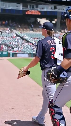 Video post by @z3plesac on Instagram