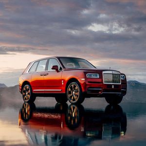 Image post by @rollsroycecars on Instagram