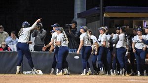 Image post by @csubucssoftball on Instagram