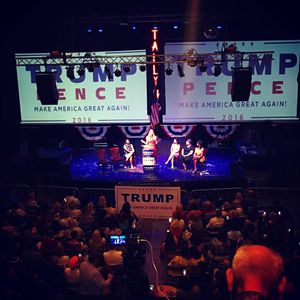 Image post by @laraleatrump on Instagram