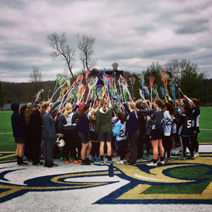 Image post by @juniatawlax on Instagram