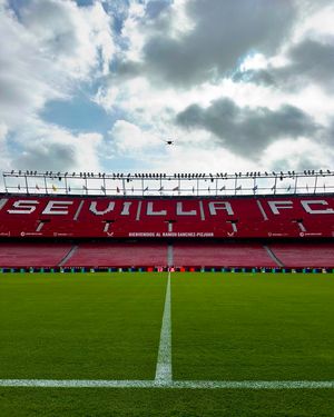 Image post by @gironafc on Instagram
