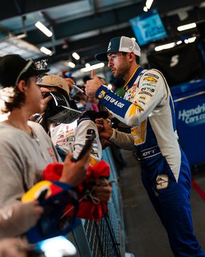 Image post by @teamhendrick on Instagram