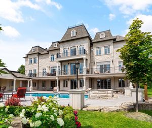 Image post by @christiesrealestate on Instagram