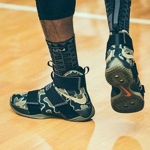 Image post by @kingjames on Instagram