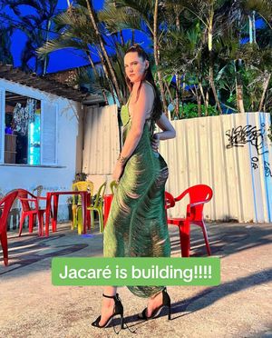 Video post by @sofitukker on TikTok