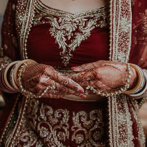 Image post by @thismodernlovephoto on Instagram