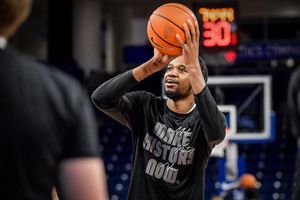 Image post by @depaulhoops on Instagram