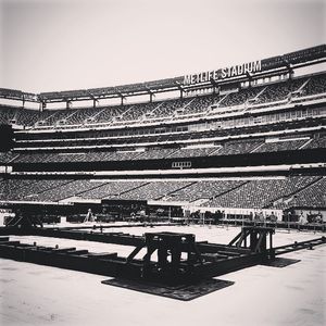 Image post by @metlifestadium on Instagram