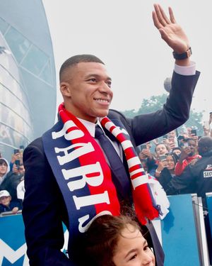 Image post by @psg on Instagram