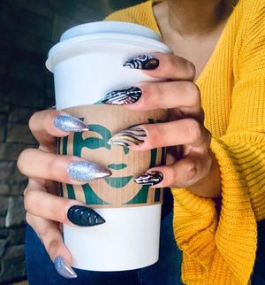 Image post by @blackgirlsinstarbucks on Instagram