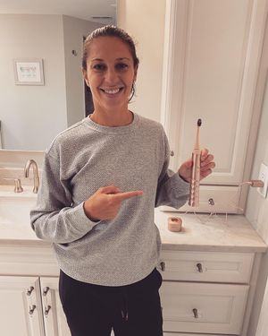 Image post by @carlilloyd on Instagram