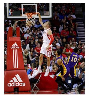 Image post by @samdek7 on Instagram