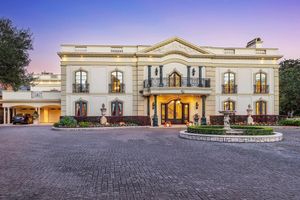 Image post by @christiesrealestate on Instagram