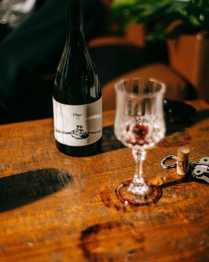 Image post by @tomishwine on Instagram