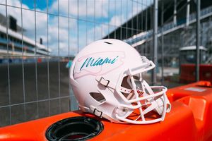 Image post by @RiddellSports on Twitter
