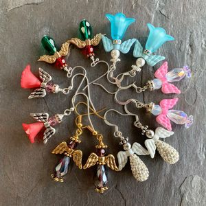 Image post by @beadcache on Instagram