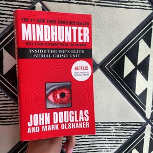 Image post by @gallerybooks on Instagram
