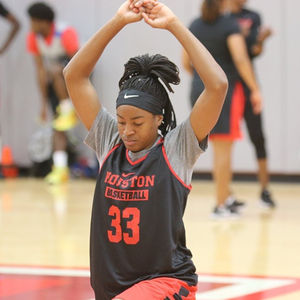 Image post by @uhcougarwbb on Instagram