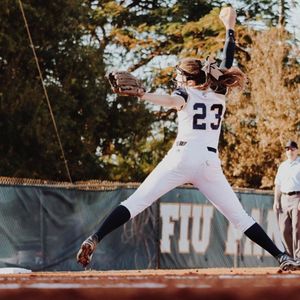 Image post by @fiusoftball on Instagram