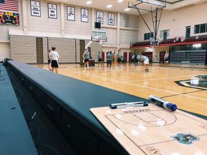 Image post by @brownu_wbb on Instagram