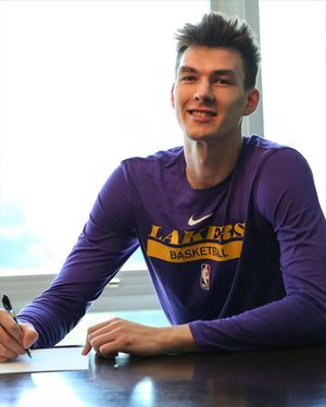 Image post by @lakers on Instagram